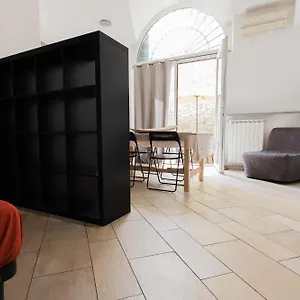 Apartment Amalia Via La Farina, Florence